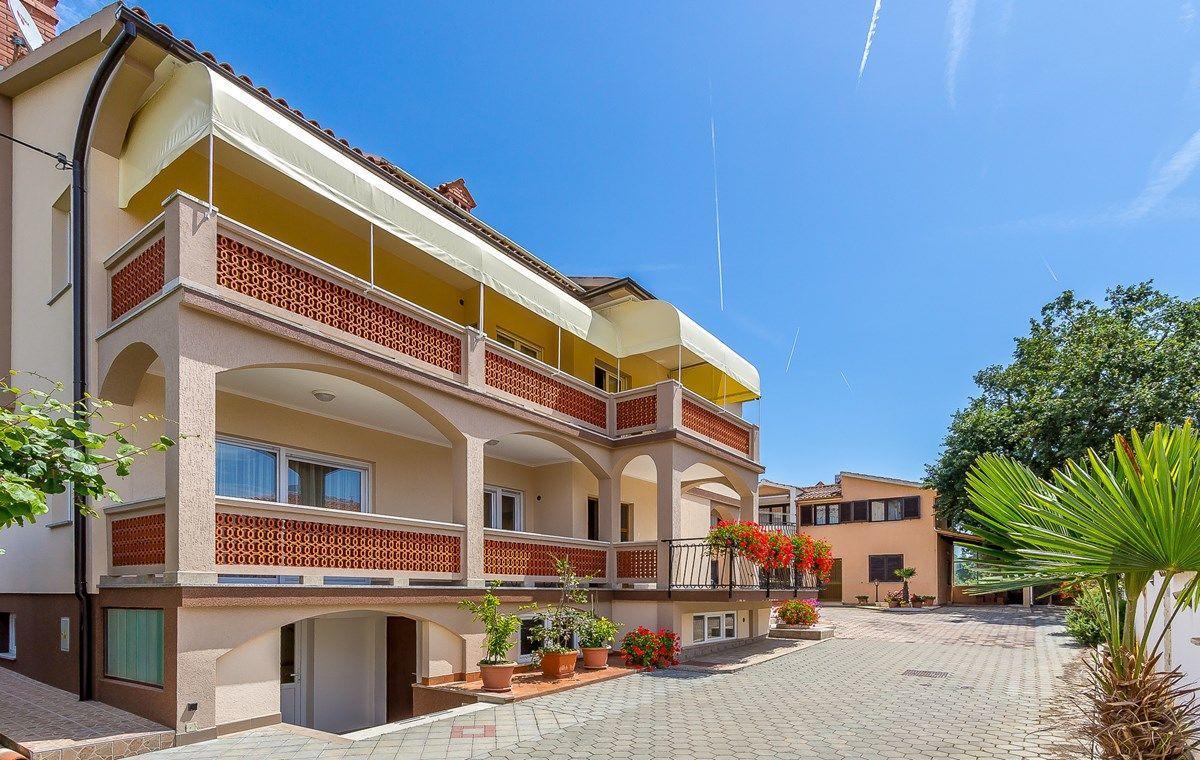 Apartments Nevija Medulin Exterior foto
